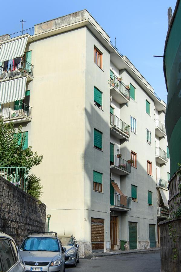 La Maison Des Tout Le Monde Sorrento Bagian luar foto